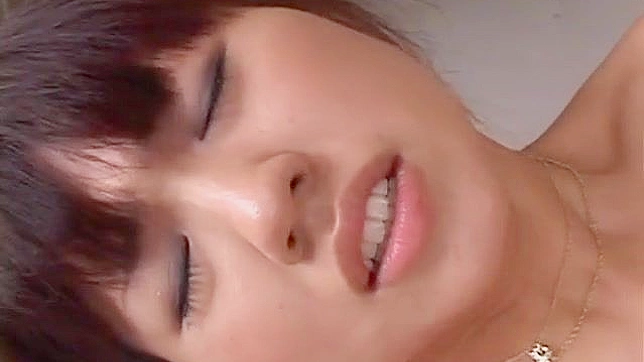 A Misato Kuninaka Le Destrozan El Culazo En Un Brutal Doble Penetración