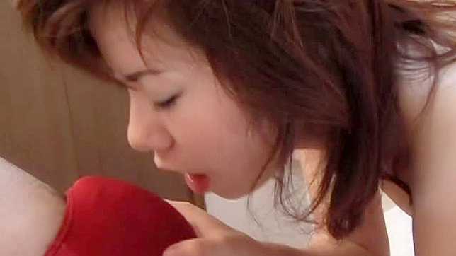 Hiromi Kurita gets fucked with a condom at her bedroom