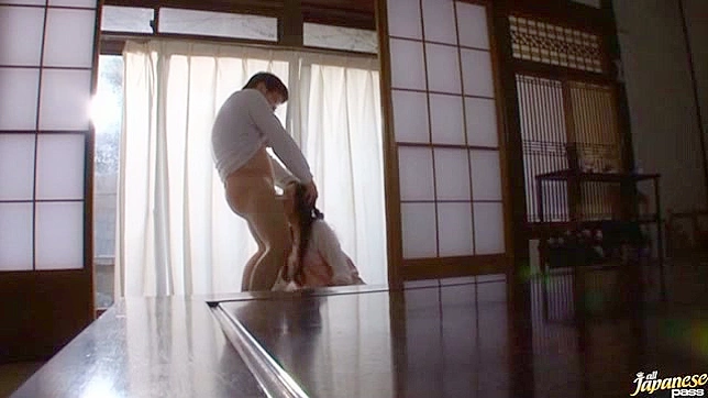 Nude japanese maid