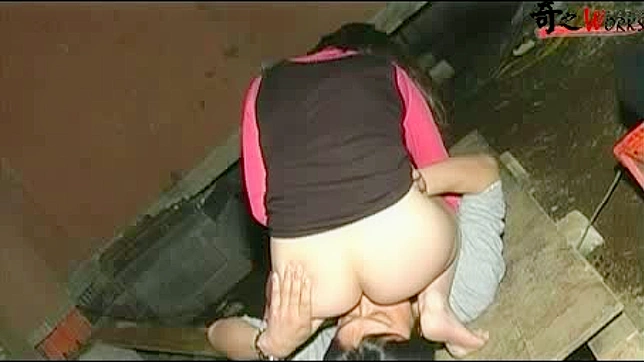 Asiática Descarada Da Un Fantástico Oral Adentro
