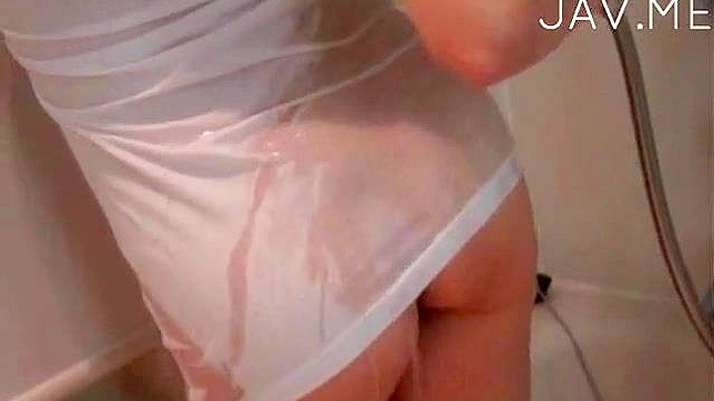 Zorra Japonesa Monta y Mamá Cazón Como una Caliente Profesional