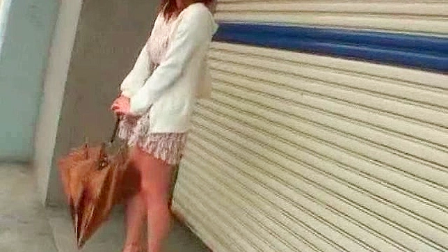 Demure Japanese chick needs to ease her hungry pussy