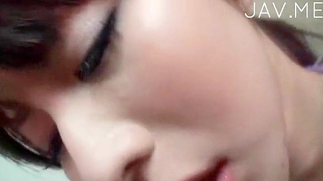 Madura Caliente Masturba Su Coño Peludo Con Vibrador Rosa