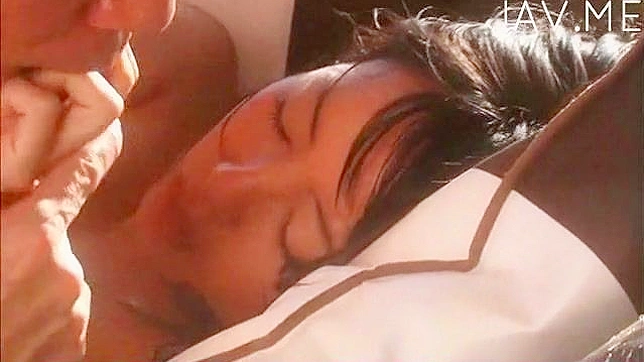 Subiendo las dulces cumbres del placer con una pareja cachonda