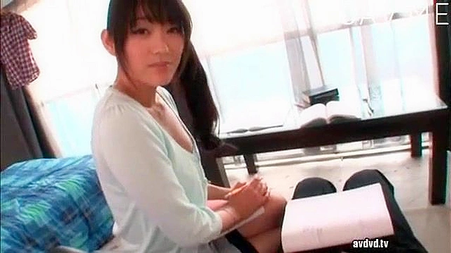 Atractiva está cerca de tener una increíble follada en vivo