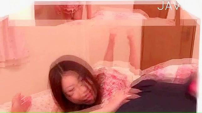 Chupada ardiente POV de una caliente japonesita guapa