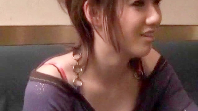 Deliciosa sensación de chupar polla con nena asiática adorable