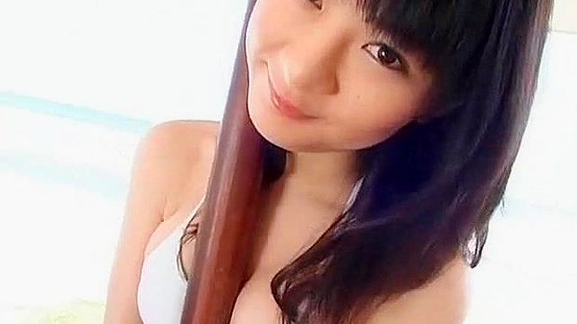 Chica Asiática Hermosa Lista para Un Fierro Salvaje y Extremo