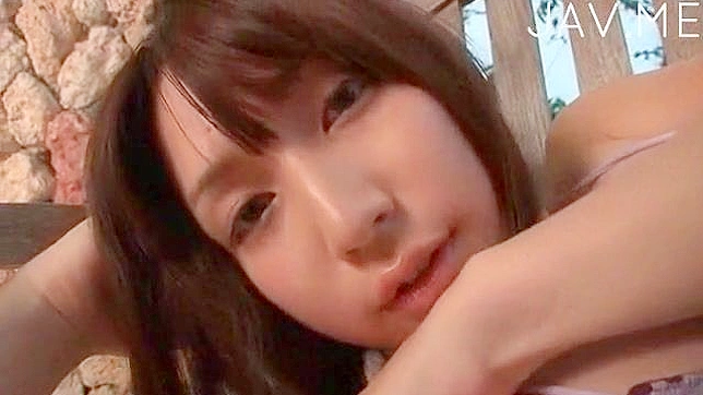 Chica Asiática Con Gafas Busca Delicias Salvajes Enamoradas