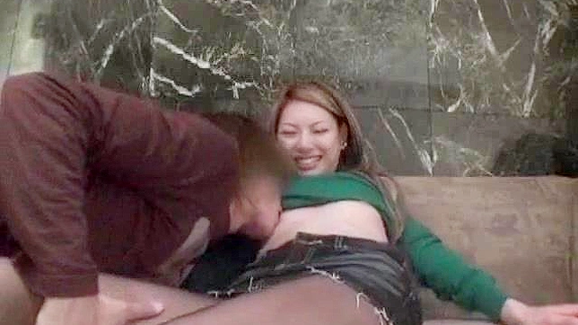 Chica Asia Tímida Comparte Su Vagina Hermosa Y Jugosa