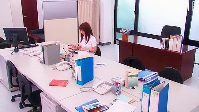 Profesora Japonesa Caliente Montando Rico Pene Explícitamente