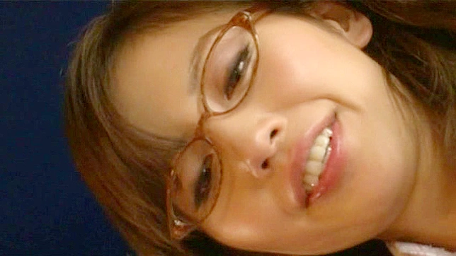 Man Hunting of a Beautiful Temptation Woman Video 23