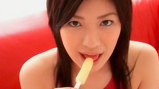 Chica Sexy Lame Un Caramelo Con Pasión
