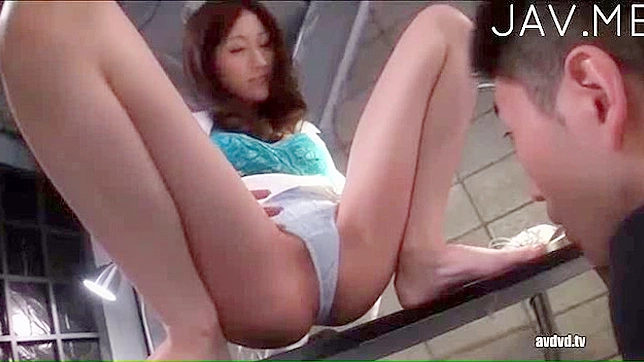 Lovely japanese cutie gets her fresh cunt licked perfectly
