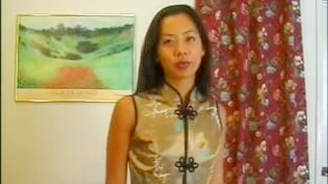 Leilani Wong Deslumbra Con Su Exótico Strip Tease