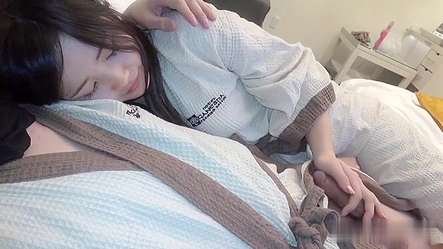 Hot Japanese girl and a masked man are in a hotel for uncensored screwing