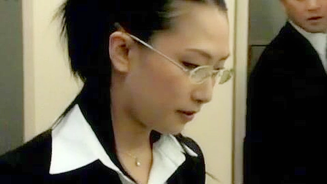 Asian Porn Video Features Rude Male colleague in female bathroom