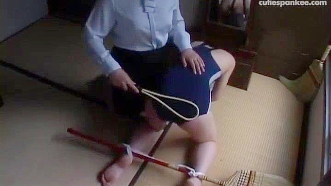 Japanese MILF Brings Big Butt Femdom Spanking to Teen Classroom