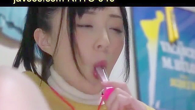 Su Ki Yi's Solo Masturbation Session at Home: XXX Enhanced Footage