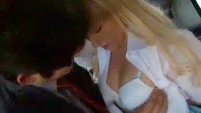 Japanese Pornstar in Public Blowjob, JAV Director's Cut